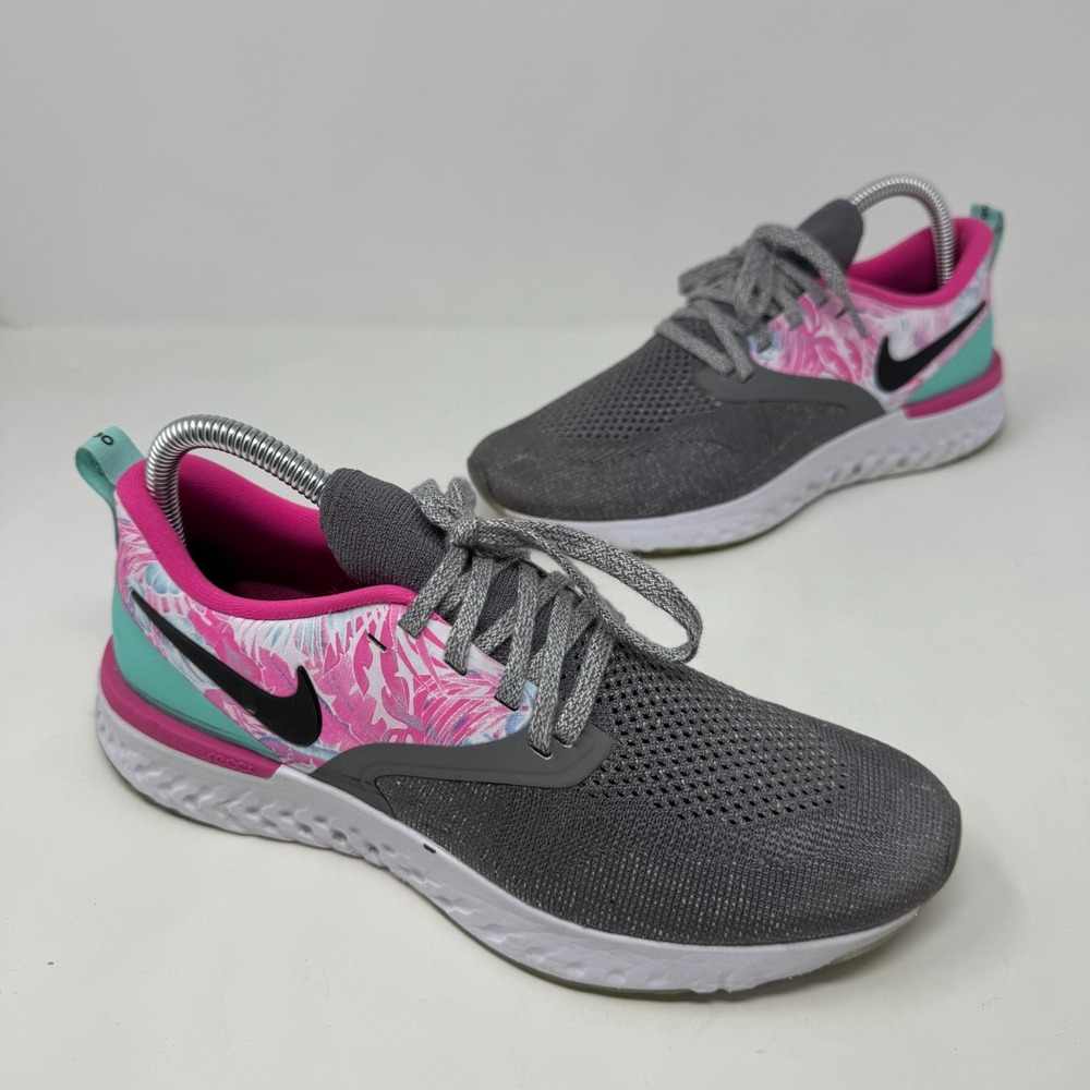 Nike Odyssey React Flyknit 2 Pink Running Shoe Floral cushioned Women's Size 8.5